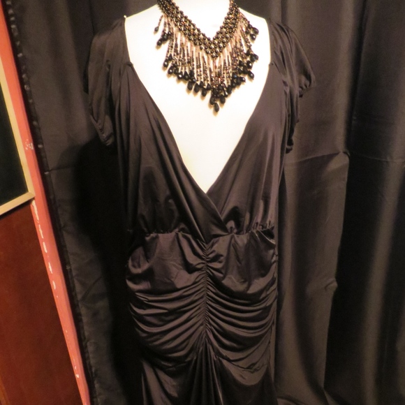 Dress - Picture 1 of 5